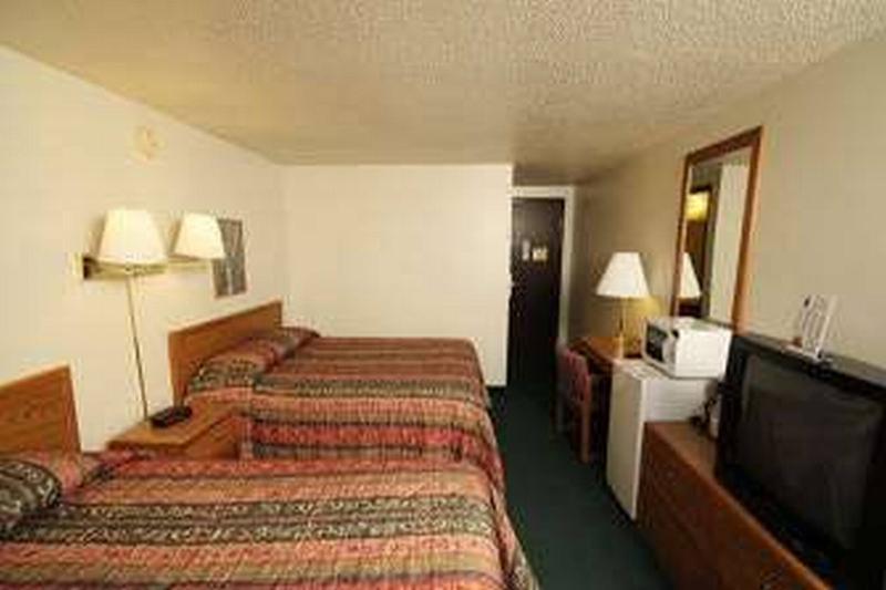 Travelodge Yankton Pokój zdjęcie